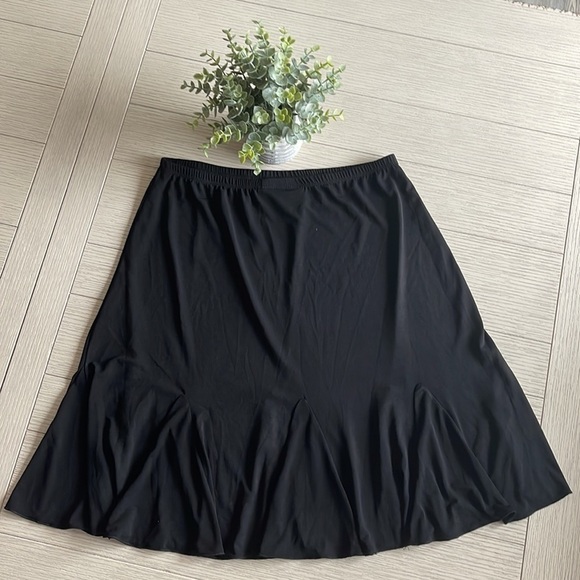 BRIGGS NEW YORK PLEATED MIDI SKIRT BLACK SIZE 12 - Picture 4 of 9